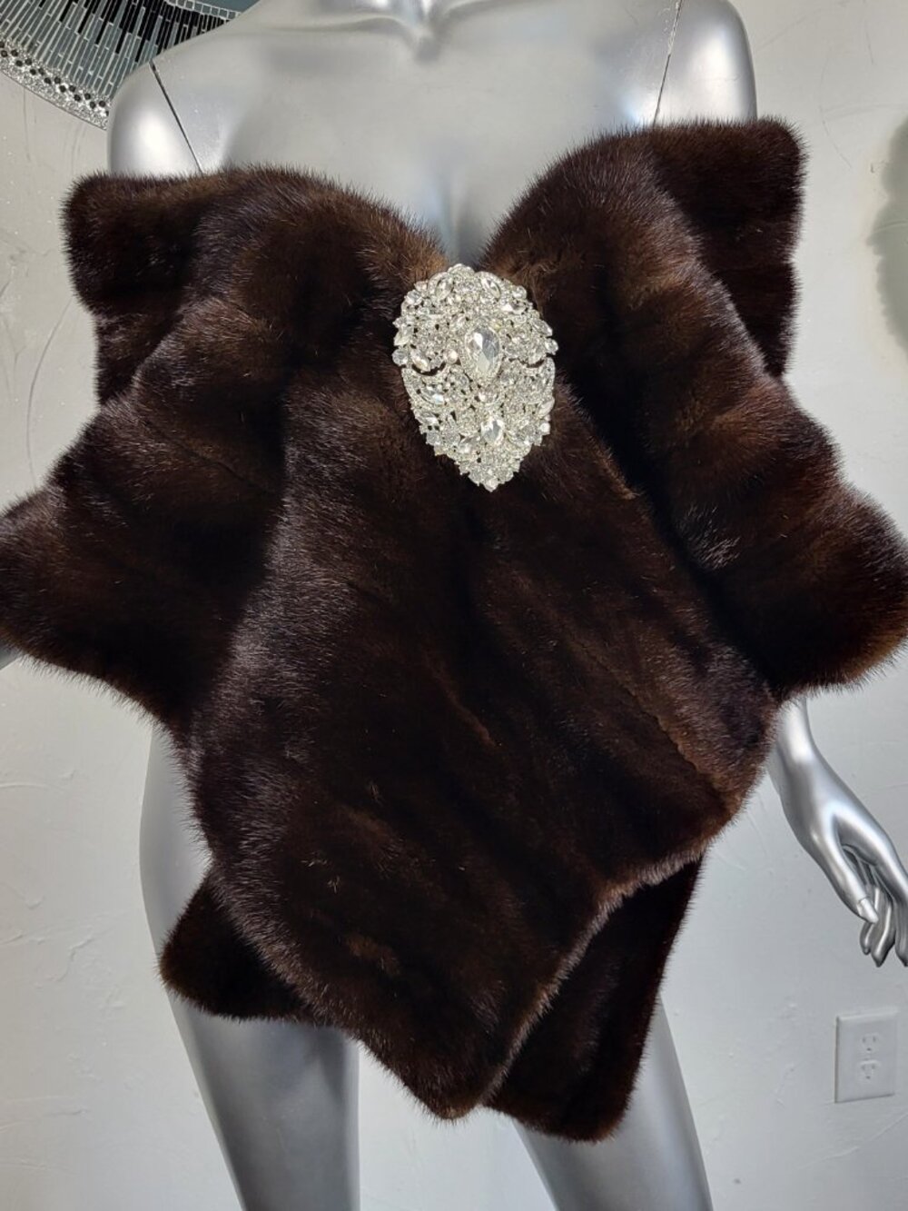 VINTAGE RANCH MAHOGANY BROWN GENUINE REAL MINK FUR STOLE WRAP COAT SHAWL